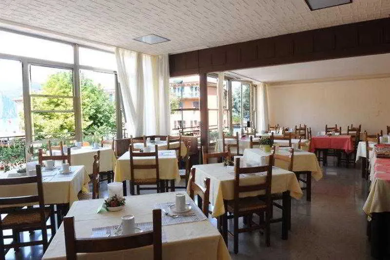 Hotel Sorriso Brenzone 2*,